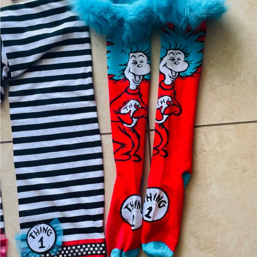 Dr. Seuss Presents Cat In The Hat  Family halloween costumes - Picture 10 of 11